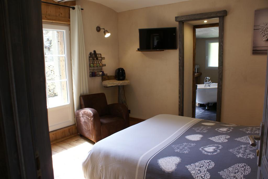 Chambres D'Hotes Le St Maurice Truinas Eksteriør billede